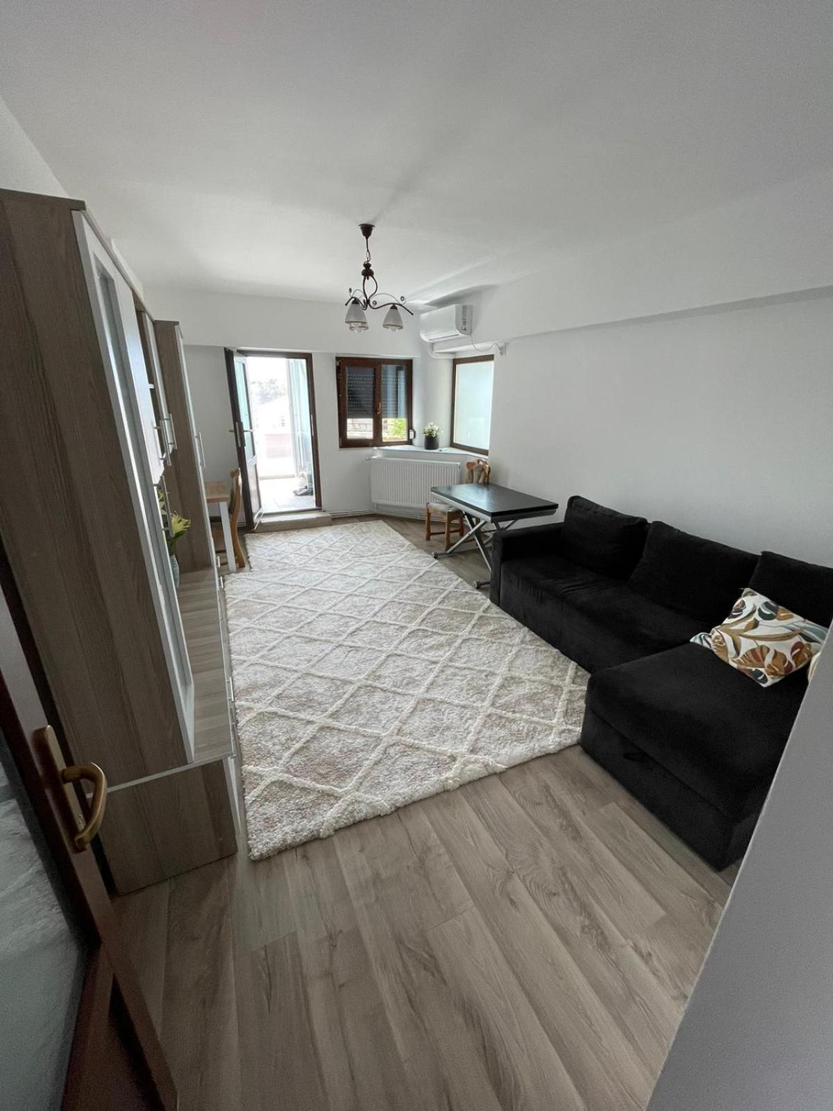 Propriete Ten - Close To University, Hospital And Downtown Jassy Zewnętrze zdjęcie